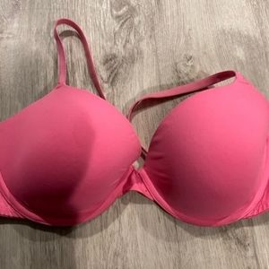 Ladies pink VS bra